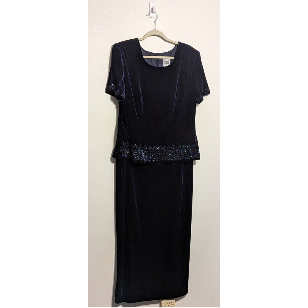 R&M Richards by Karen Kwon Vintage Navy Blue Velvet Beaded Formal Dress - Sz 16